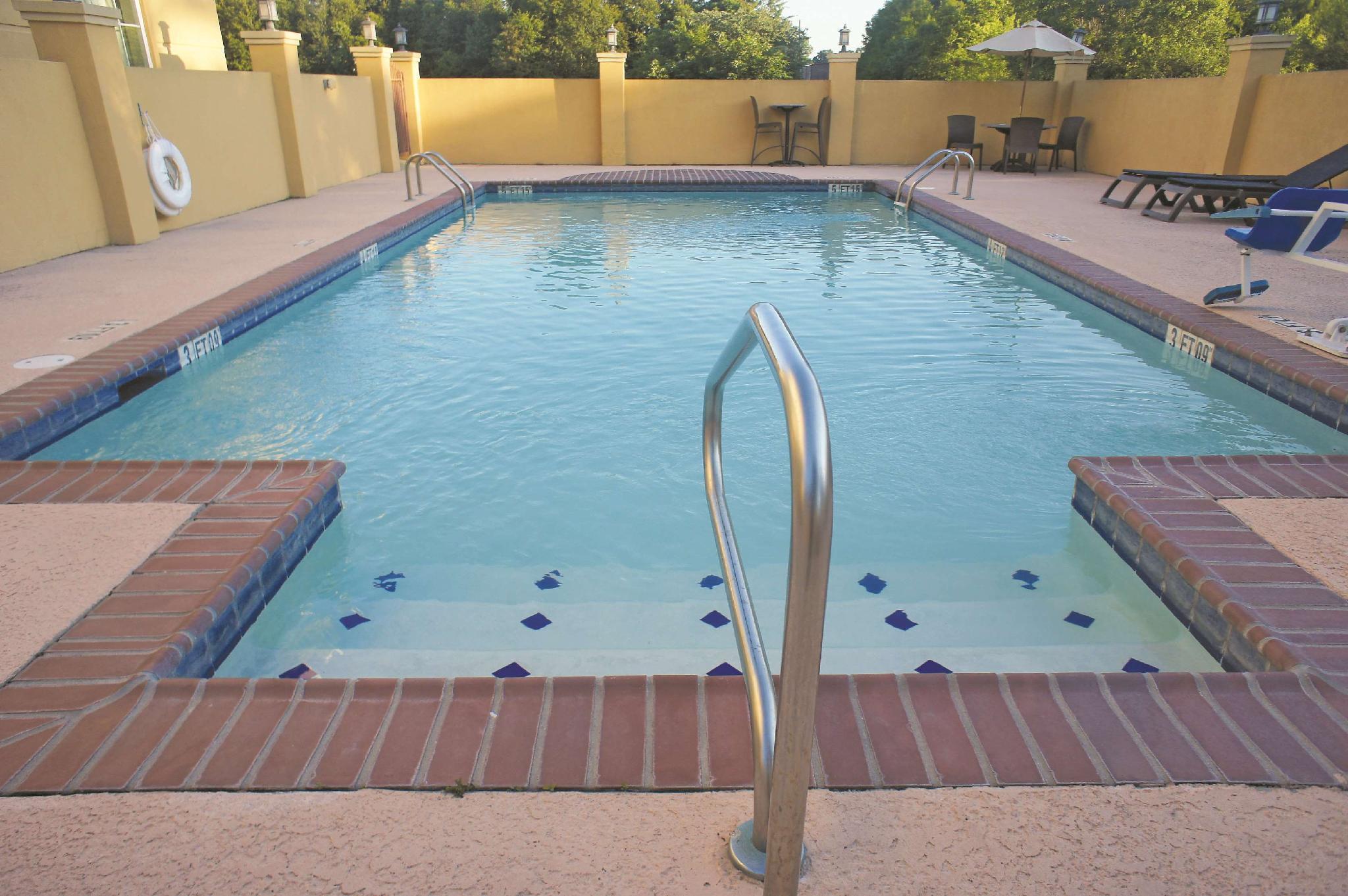 La Quinta Inn & Suites By Wyndham Broussard - Lafayette Area Exteriör bild